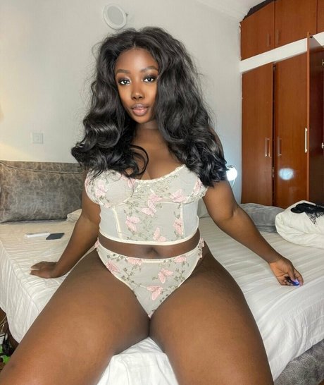 duobella pretty actress galleries