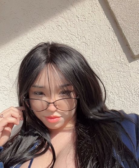 Aliyah Delaney adult model pictures