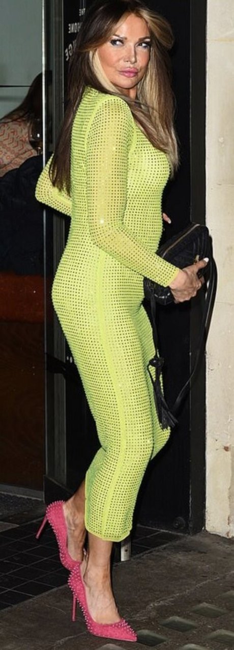 Lizzie Cundy pretty pornstar photo