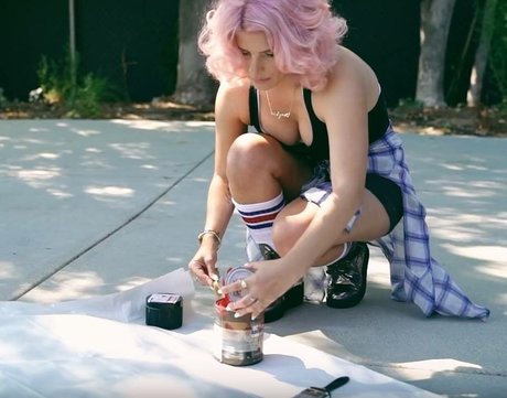 Mr Kate erotic star gallery