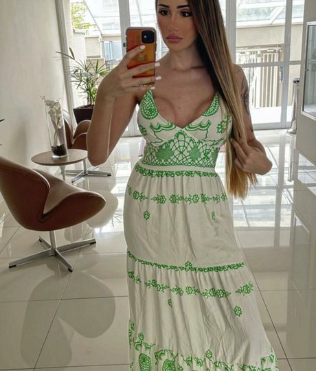 Vivi Marcon high quality star photos