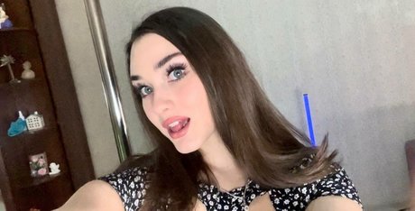 ROSEVNVunofficial free star gallery