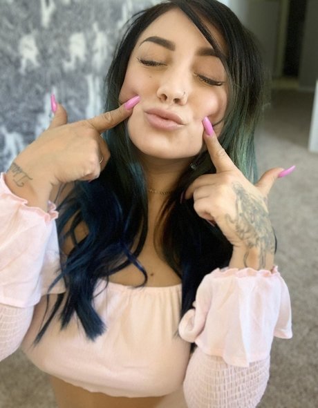 Baddy Bina nudes actress gallery