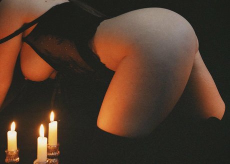 lilsweetbunz erotic actress pictures