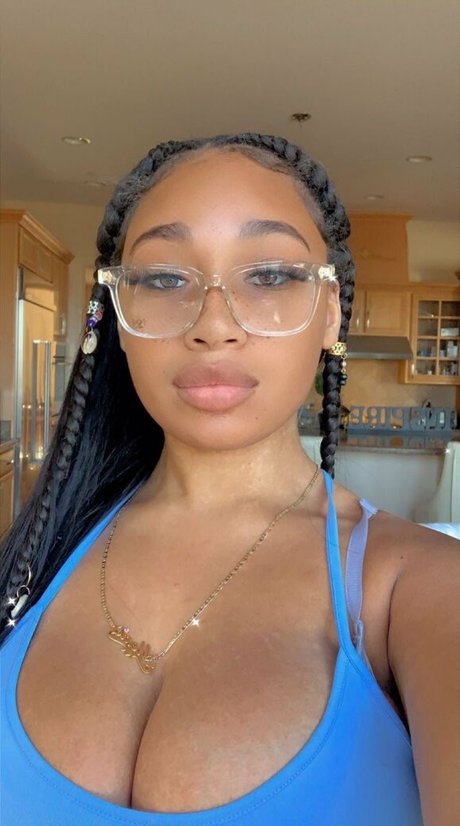 Lexxiibaebie pornstar xxx pics