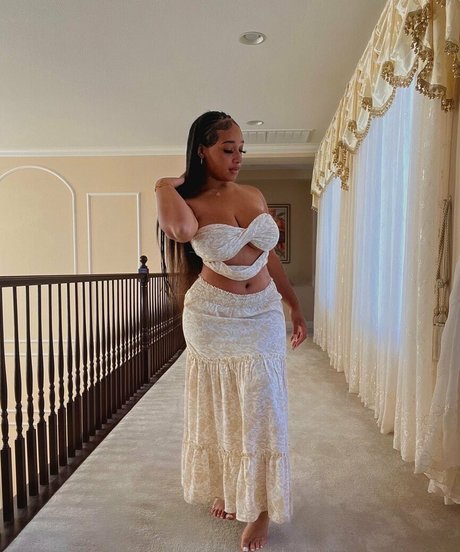 Lexxiibaebie beautiful pornstar picture