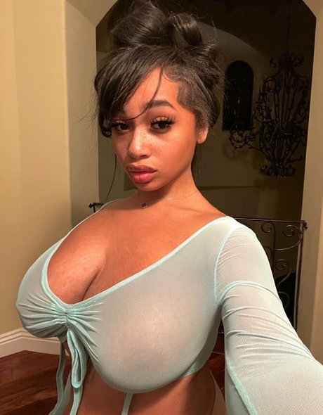 Lexxiibaebie pretty model img