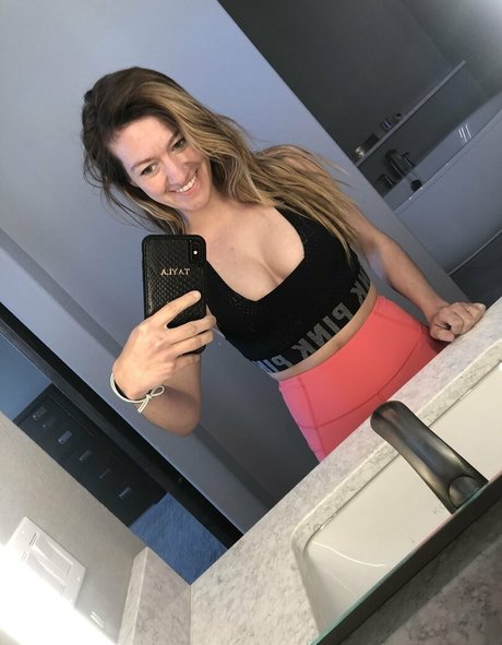 tittytata high quality actress img