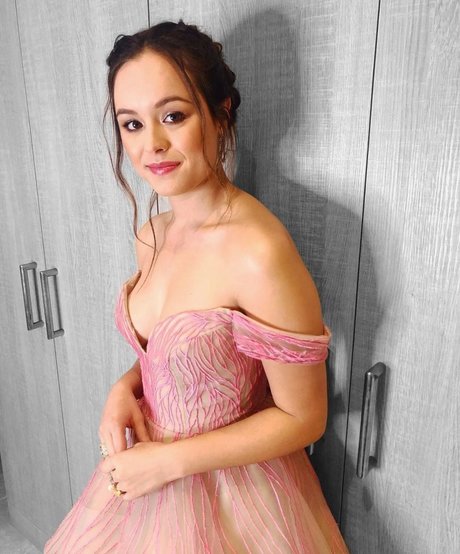 Hayley Orrantia model top gallery