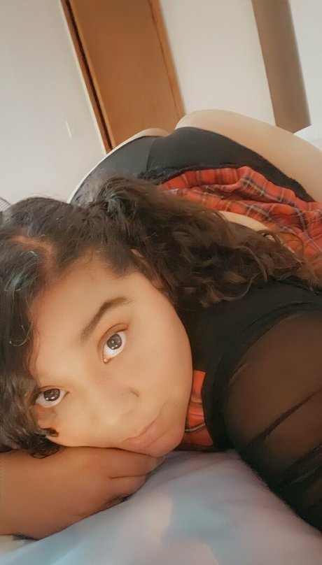 atzula model sexy pic