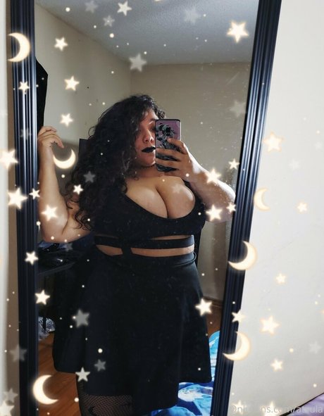 atzula perfect actress picture