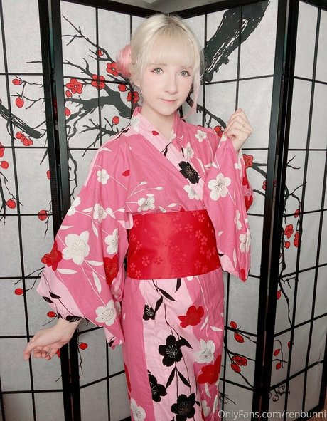 renbunni star nude gallery