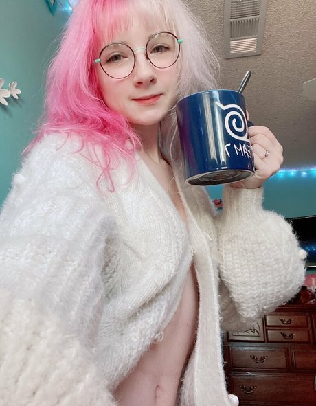 renbunni pretty model image