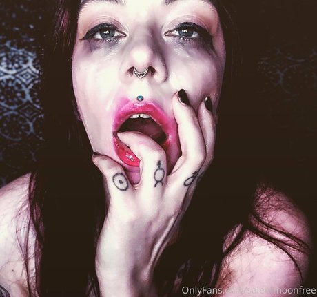 salemmoonfree xxx model pics