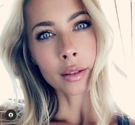 Jesse Golden pornstar sex photo