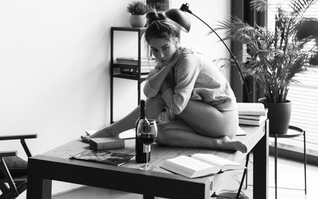 Paulina Pastuszczak nude model archive