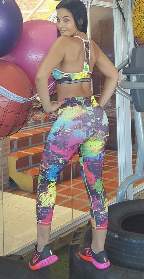 Yeimmyicial model pornographic pics