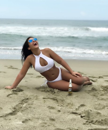 Yeimmyicial free actress images