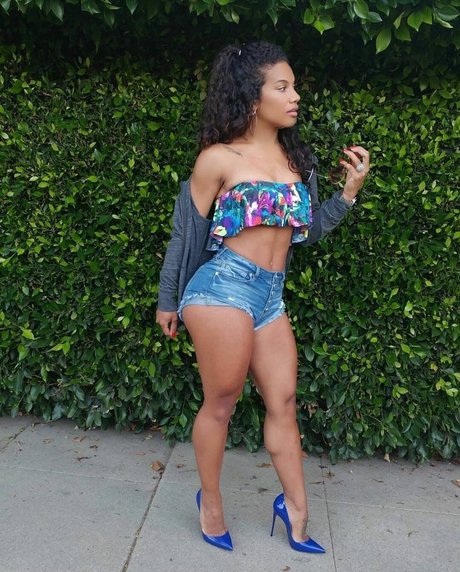 Kathy Drayton art star picture