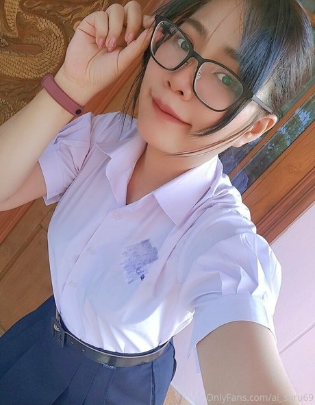 ai suru69 sex actress photos