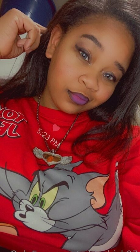 rafikichick07 erotic pornstar photo