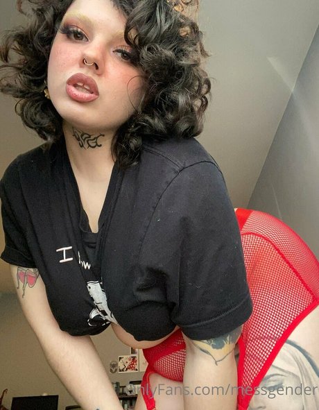 messgender beautiful pornstar pic