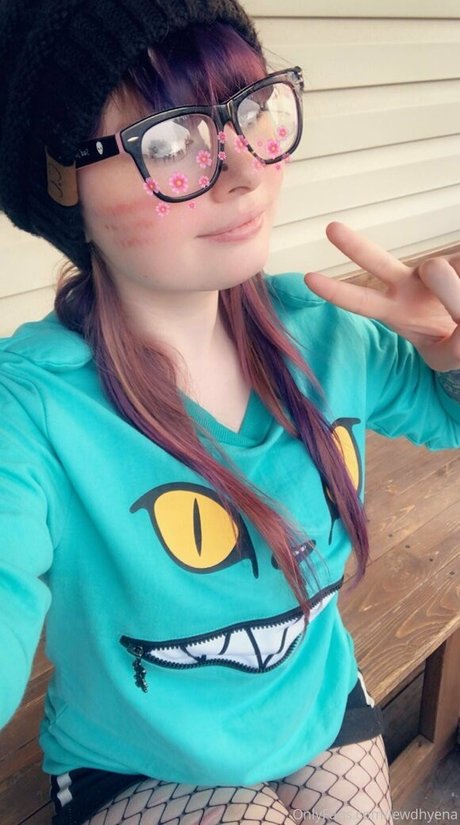 lewdhyena model pornographic gallery