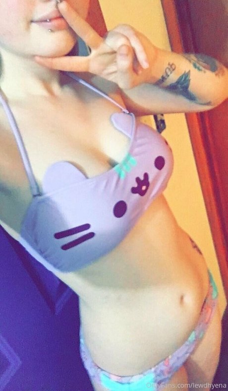 lewdhyena sex star pictures