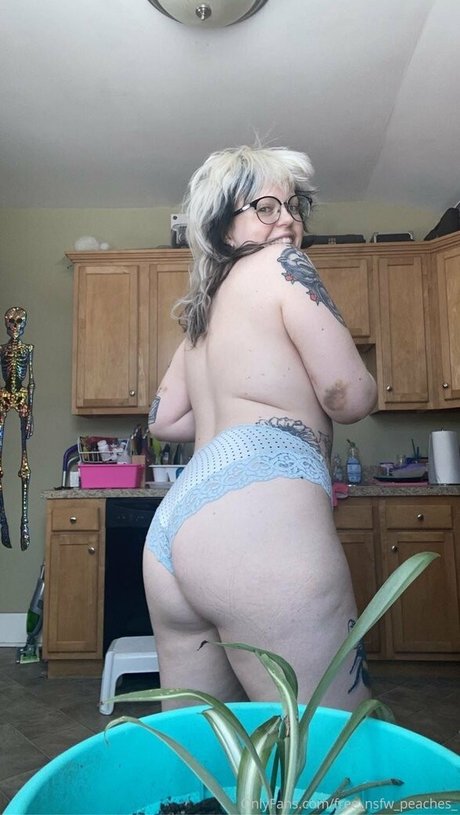 free nsfw peaches_ sex actress img