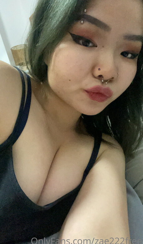 zae222free model adult pic