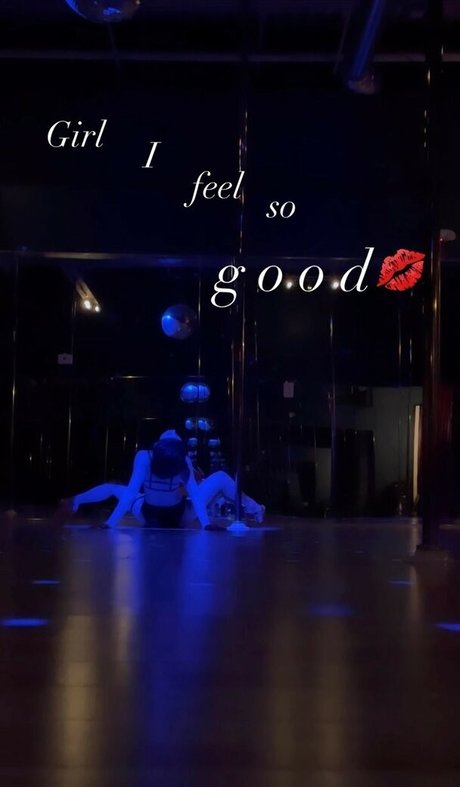 Olivia Graves beautiful actress archive