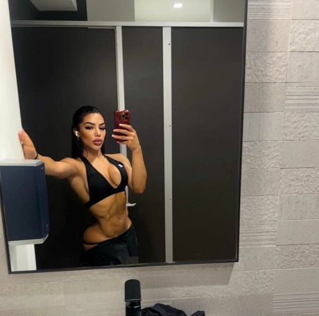 Keahla White sexy actress img