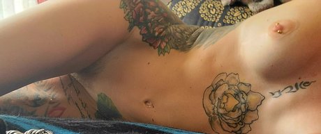 nikkibeez pornstar erotic photo