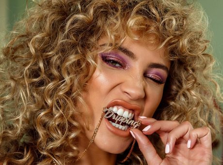 Rose Bertram Model nice model image