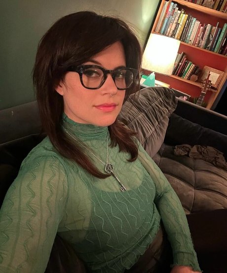 Allie Goertz erotic pornstar pictures