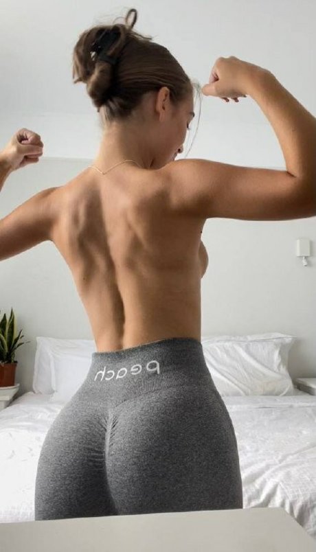 Georgina Rose model naked photo