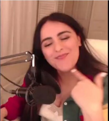 Alliebeemac beautiful pornstar gallery