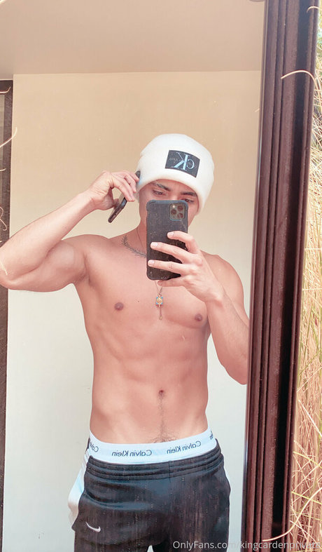 prettyboyaedan model adult pics