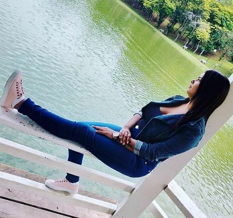 Evelim Alves hd actress photo