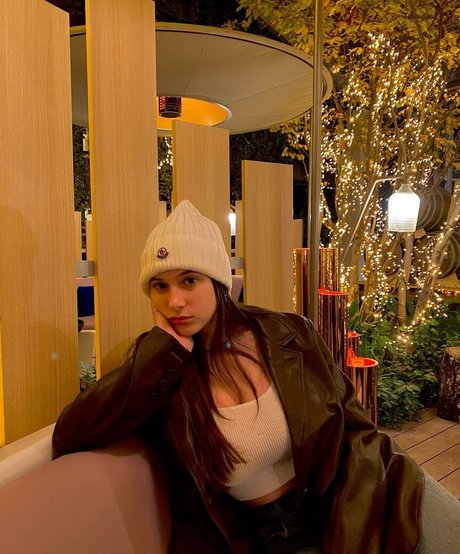 Rona Y pornstar hot img