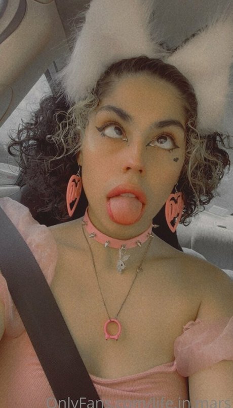 spicylavi pornographic model archive