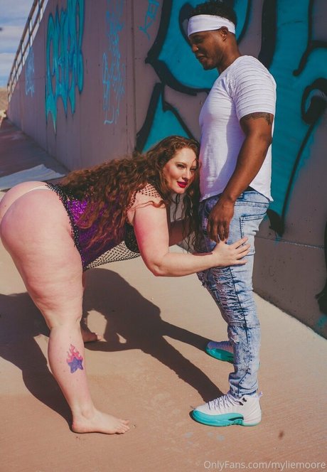 myliemoore naked star archive