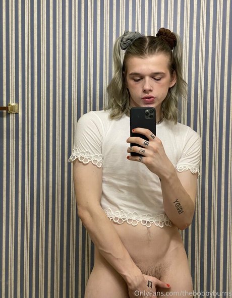 thebobbyburns erotic model pics