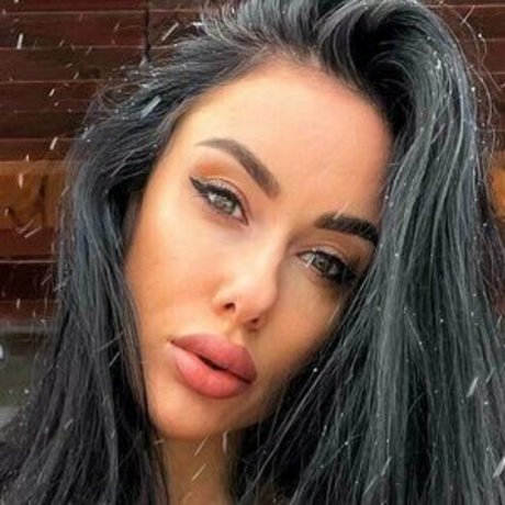 iamtatix beautiful model photos