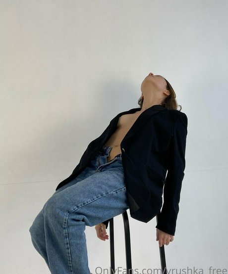 vrushka free model adult archive