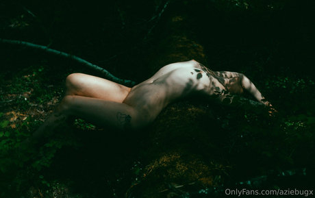 aziebugx exclusive pornstar img