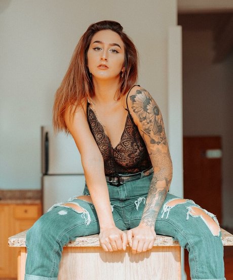 italchicc pretty model archive