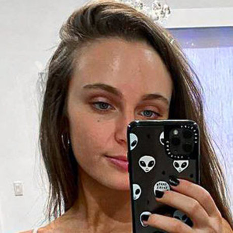 Gabby Scheyen free model pics