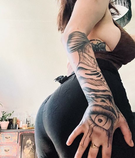 Lil Creep nudes actress pic