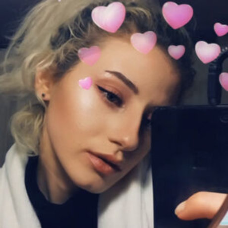 Bellelloy nude star picture